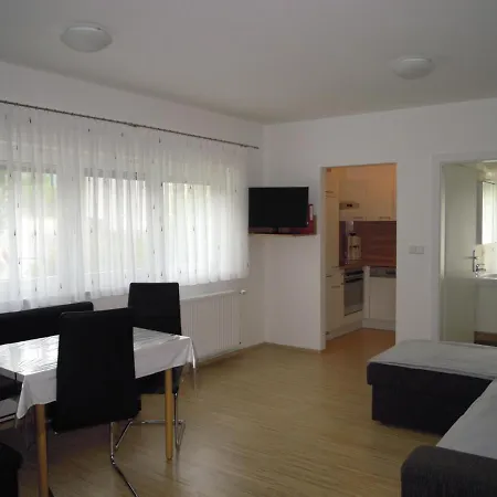 아파트 Familie Jarnig Inge *